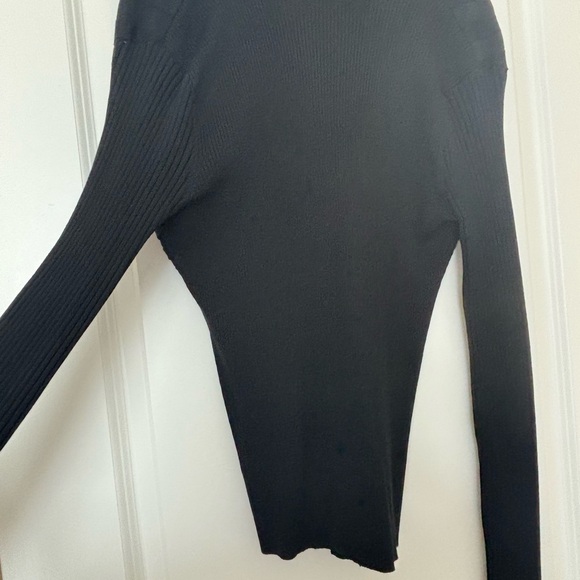 INC International Concepts Black V-Neck Sweater - Picture 4 of 4